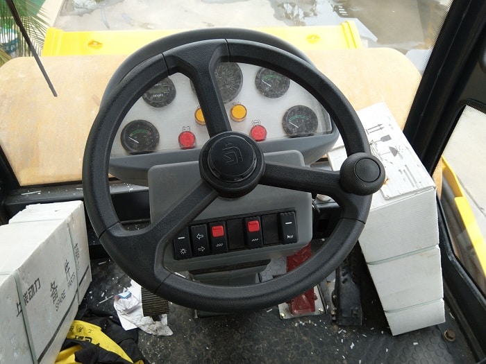 Xe lu rung LiuGong CLG6114 - SP bán chạy nhất ! Xe lu rung LiuGong CLG6114 - SP bán chạy nhất !