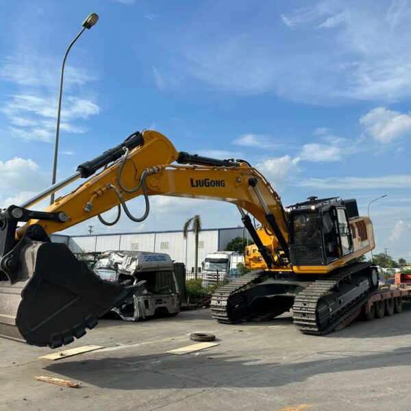 Máy Xúc Đào Bánh Xích LiuGong CLG933EHD Gầu 1.6 Khối Hải Âu