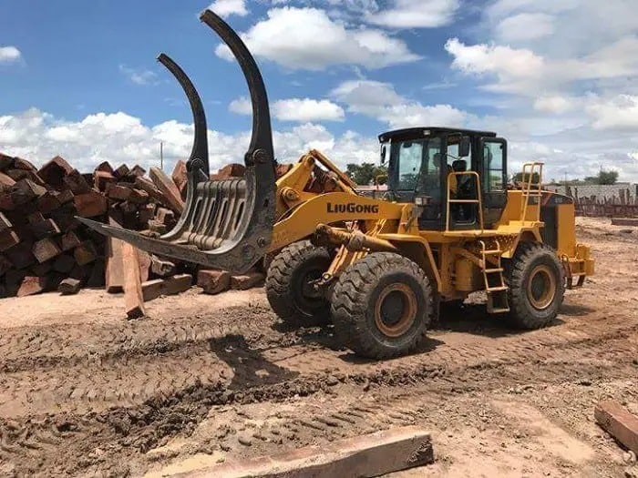 Máy xúc lật gắp gỗ ZL50CN sức nâng 5 tấn Máy xúc lật gắp gỗ ZL50CN sức nâng 5 tấn