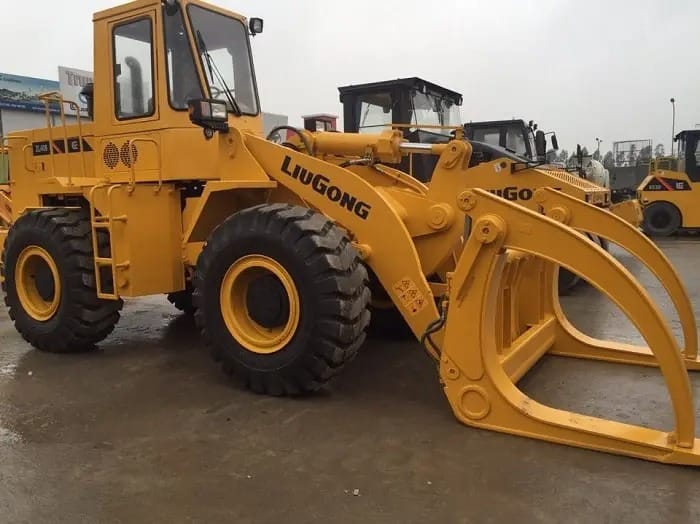 Máy xúc lật gắp gỗ ZL50CN sức nâng 5 tấn Máy xúc lật gắp gỗ ZL50CN sức nâng 5 tấn